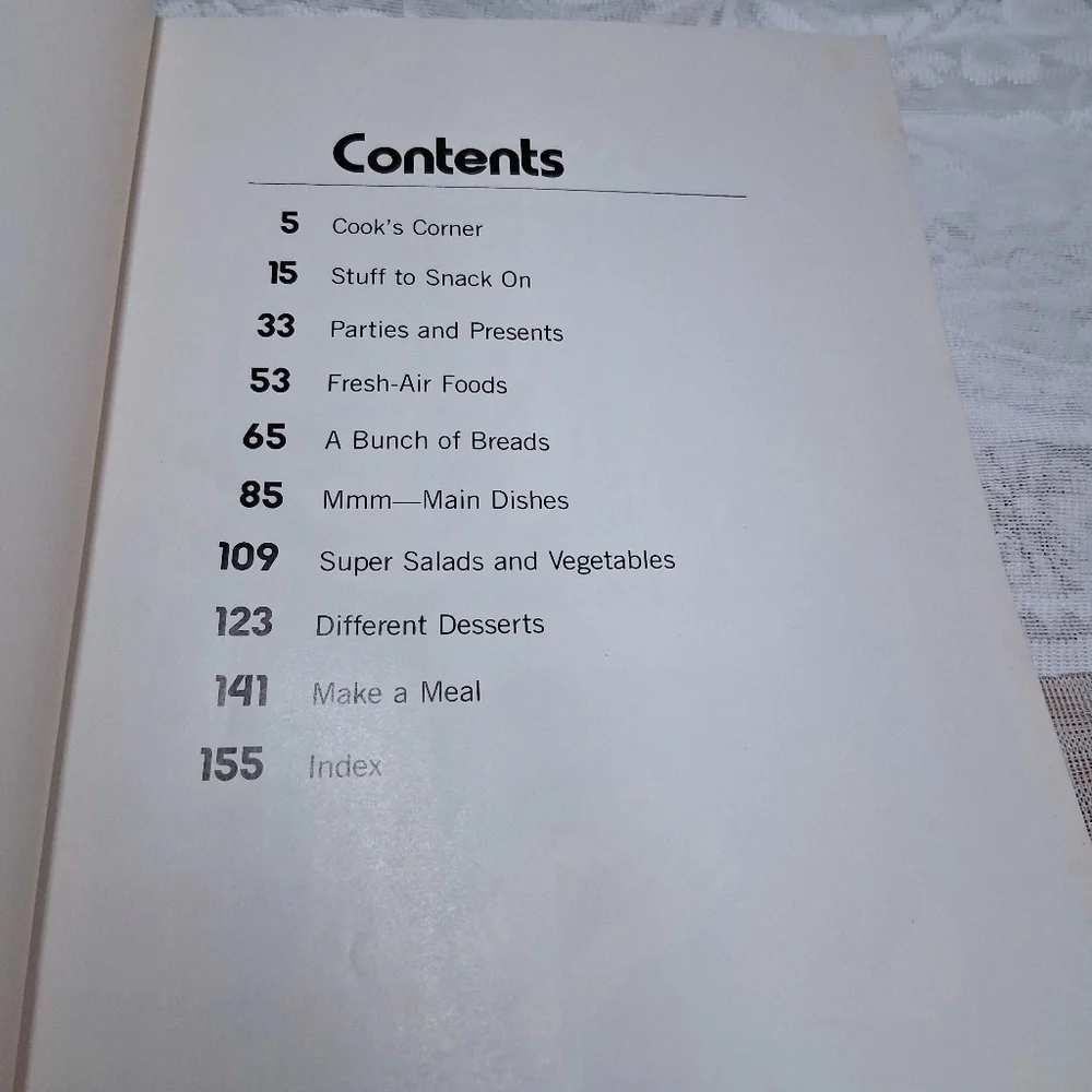 Vintage 1978 Betty Crocker's Cookbook For Boys & Girls Colorful Fun Recipes